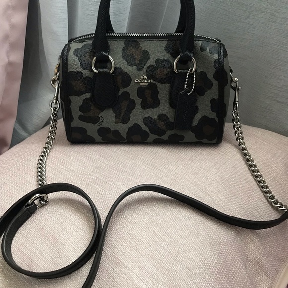 Coach - Picture 2 of 4